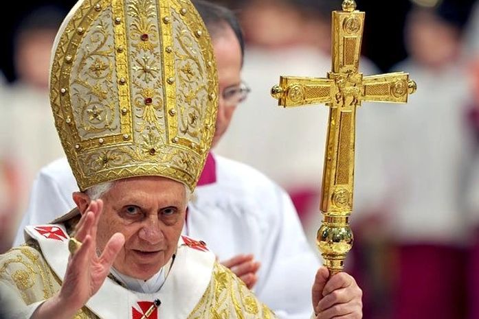 Papa Bento XVI diz que Big Bang é obra de Deus