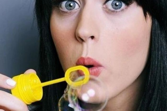 Música de Katy Perry é a mais baixada de 2010 nos Estados Unidos
