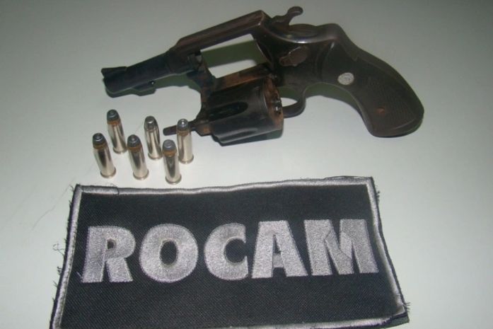 PM apreende arma de fogo durante abordagem
