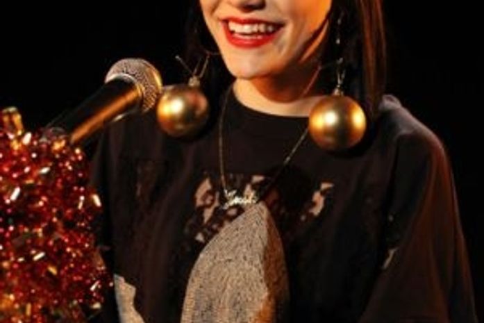 Cantora de 22 anos é escolhida como maior promessa para 2011