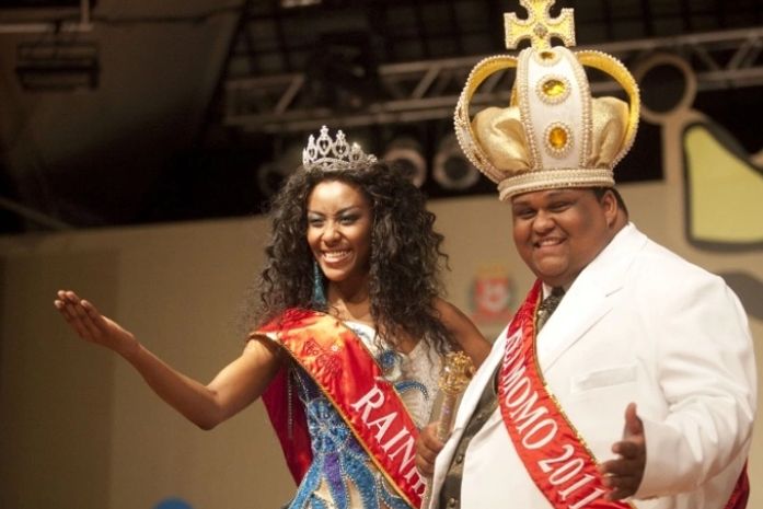 A Rainha Luana Campos e o Rei Henrique de Moura Júnior, da corte do Carnaval 2011.