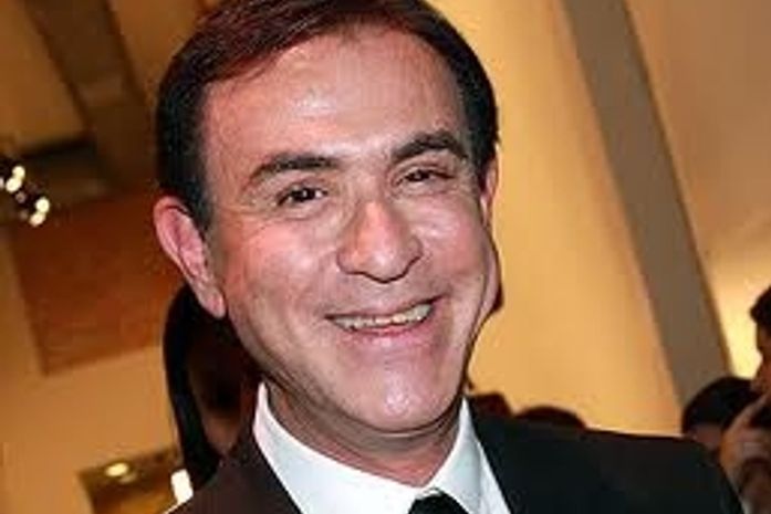 Amaury Jr. engasga e é socorrido por ambulância