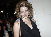 Atriz sofre acidente de carro quando ia gravar a última cena 'Passione'