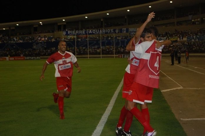 No “Clássico das Multidões” CRB vence o CSA por 2 a 0