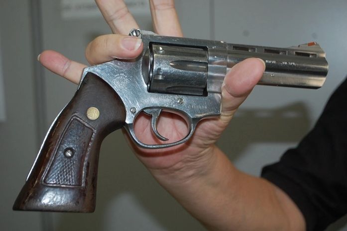 Arma apreendida com o acusado