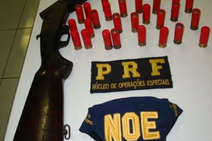 Motociclista é preso porte ilegal de espingarda no Sertão