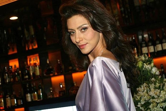 Maria Fernanda Cândido não renova contrato com a Globo
