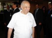 Lula visita ex-vice-presidente José Alencar no hospital em SP