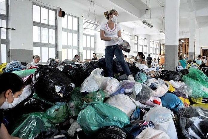 FAB transporta tendas para abrigar vítimas das chuvas no RJ