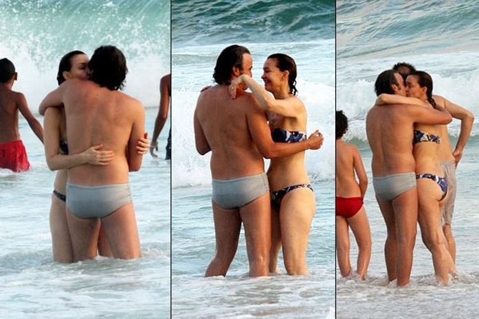 Júlia Lemmertz e Alexandre Borges na praia (foto de arquivo)