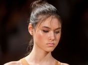 Saiba como escolher seu blush para uma maquiagem mais natural