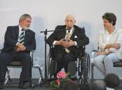 Após homenagem, Alencar diz que seria privilégio morrer agora