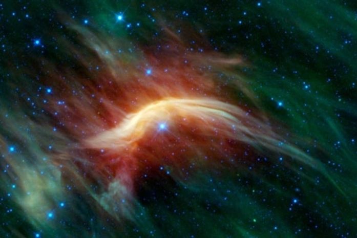 Satélite da Nasa tira foto de estrela em fuga