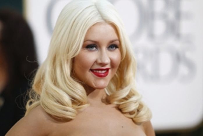 Christina Aguilera a revista: 'Eu amo meu corpo'