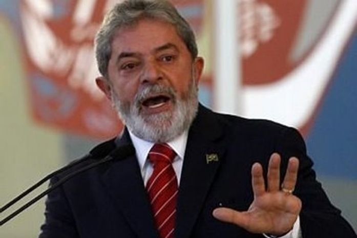 "Vida de ex é melhor que a de presidente", diz Lula na África