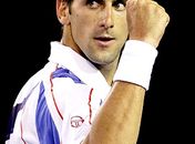 Djokovic atropela Federer e garante vaga na final do Australian Open