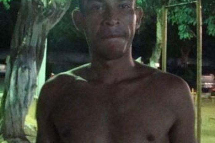 Homem é preso com arma de brinquedo em Limoeiro