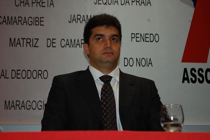 Rui Palmeira diz que lamenta indicação de Albuquerque para Mesa Diretora da ALE