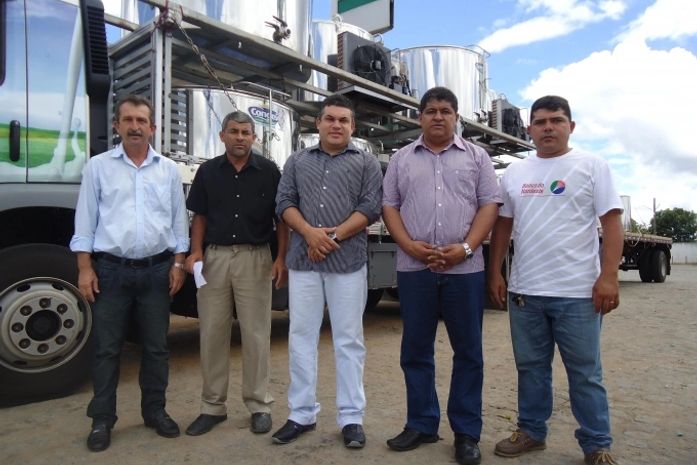 Palmeira dos Indios recebe tanques de armazenamento e resfriamento de leite