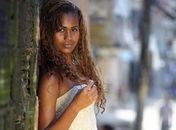 Adolescente é descoberta por agência de modelos no Alemão