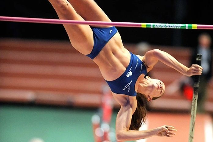 Murer abre temporada com ouro em Nova York e topo do ranking