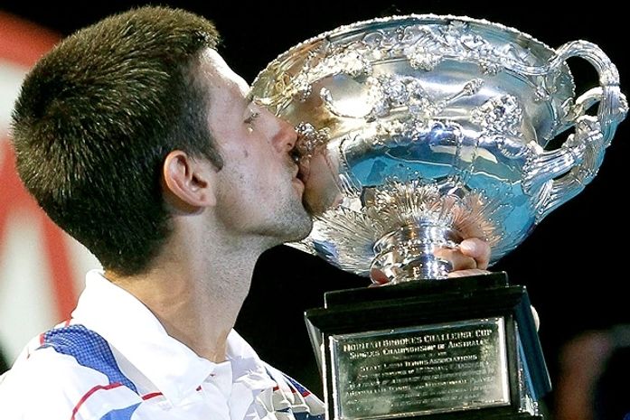 Djokovic vence Andy Murray e conquista o bi do Australian Open