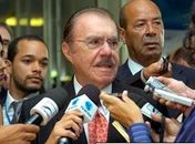 Reeleito presidente, Sarney promete trabalhar em equipe