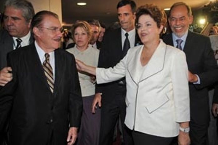 Dilma propõe 'pacto de avanço social' para erradicar miséria