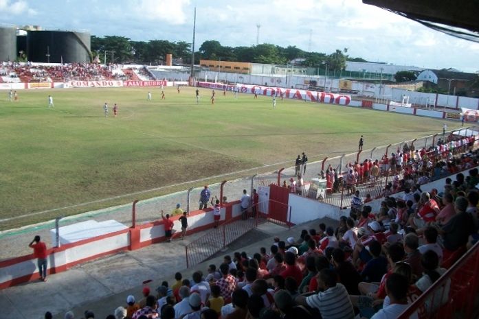 Quem quer bagunçar o CRB?
