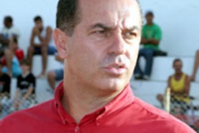 Diretoria do CRB anuncia Carlos Rabelo como novo treinador