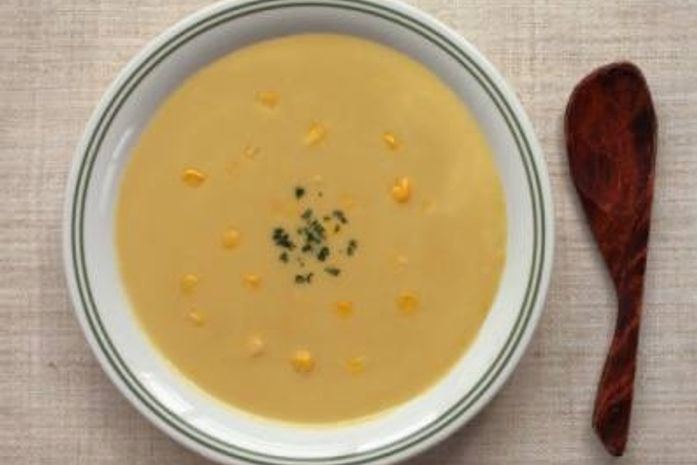 Economize nos ingredientes e faça um creme de milho verde rápido