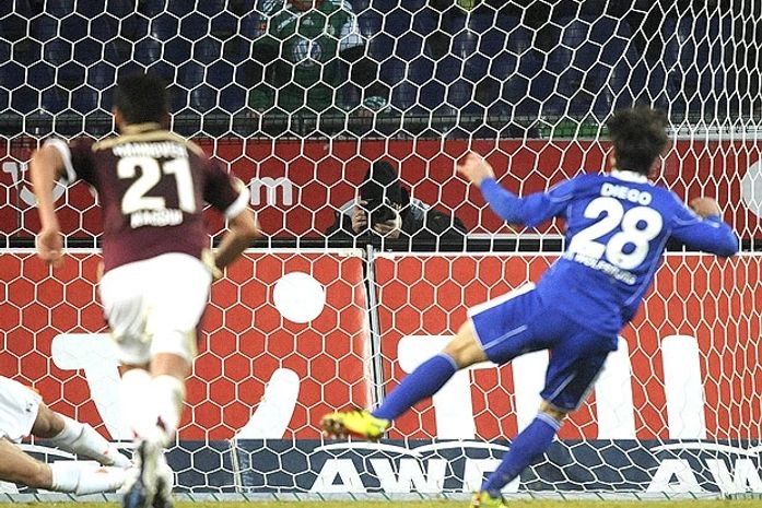 Diego será multado pelo Wolfsburg por perder penalti