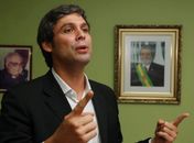Lindberg Farias garante que PT não abre mão da "comissão " de Collor
