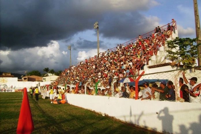 Em partida muito disputada CSE se dá bem e vence o CRB
