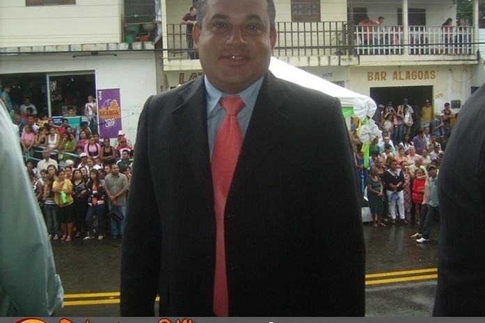 James Ribeiro viabiliza a participação de palmeirenses em evento de agricultura no Paraná