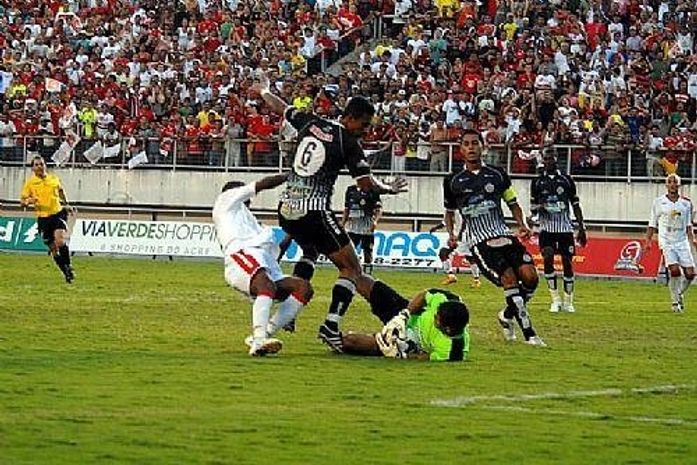 ASA abusa dos erros no primeiro tempo e perde para o Horizonte: 3 a 1