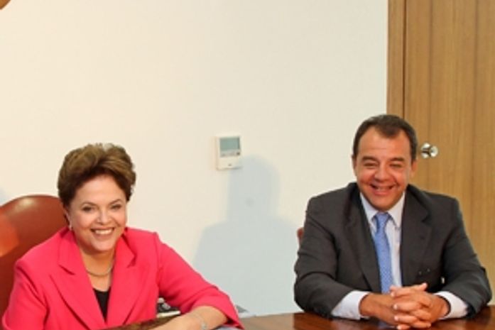 Dilma comemora vitória do salário mínimo , diz Cabral