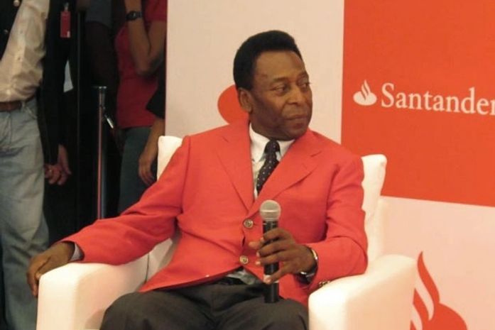 Pelé: 'Quando Messi fizer 1283 gols e ganhar três Copas, conversamos'