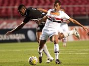 Com gol de alagoano, São Paulo goleia o Bragantino no paulista