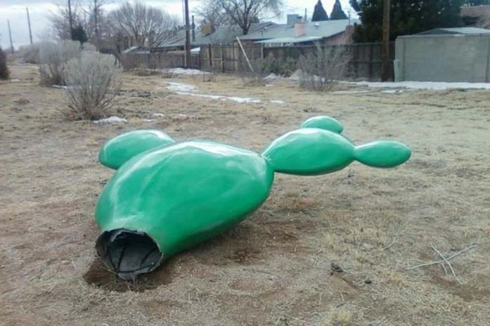 Funcionários se enganam e levam escultura de US$ 50 mil para lixão