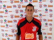 Destaque no alagoano, Afonso do Corinthians é emprestado ao futebol japonês