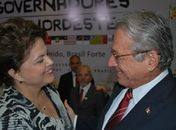 A presidente Dilma garantiu ao governador Teotonio Vilela que os investimentos no Canal do Sertão estão assegurados
