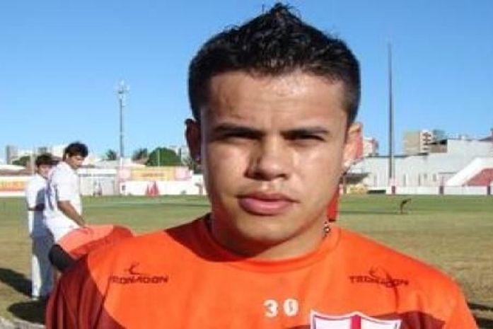 Meia Alan ex-CRB é o novo reforço do Murici