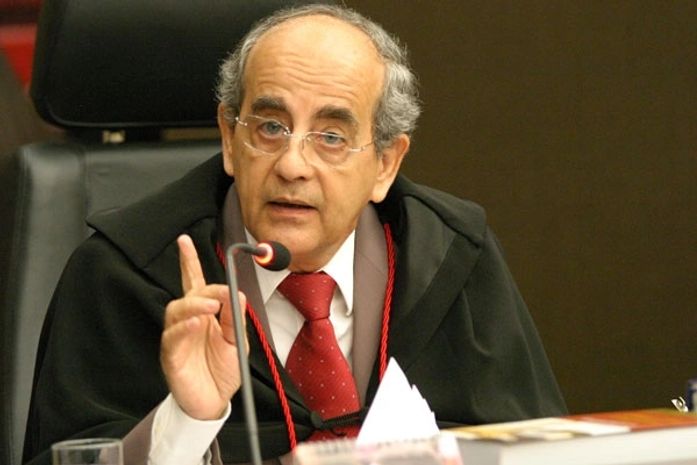 Desembargador Eduardo Andrade, integrante da 3ª Câmara Cível do TJ