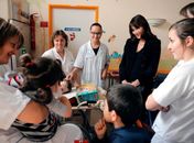Carla Bruni vai cantar ao lado de Toquinho em São Paulo