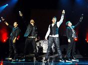 Sem perder o fôlego, Backstreet Boys cantam para mais de 8 mil no Rio