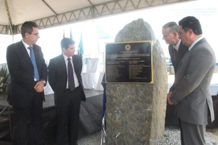 Vereadores prestigiam lançamento da pedra fundamental para a construção da Justiça Federal em União