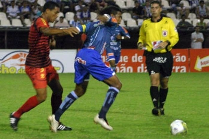 CSA perde para o Sport e afunda na zona do rebaixamento: 3 a 1