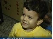 Menino vira hit na Internet ao ser entrevistado por Márcio Canuto