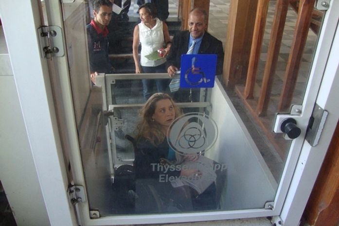 Deputada não teve acesso a ALE por causa do elevador quebrado